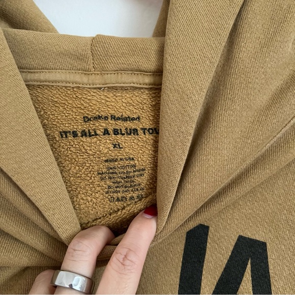 Drake Tour Hoodie - Picture 4 of 6